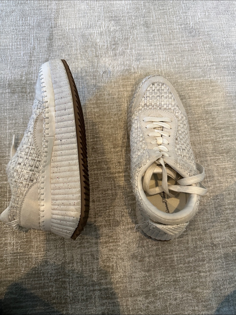 Universal Thread Cream Woven Women's Sneakers